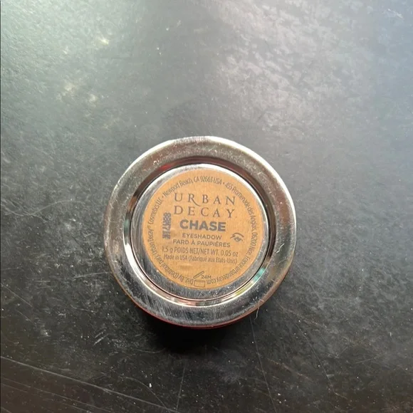 Urban Decay Chase shimmering Eyeshadow - Picture 4 of 4